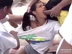 หนังxข่มขืน สาวฝรั่งเดินในป่าใส่กางเกงสั้นเเก้มตูดอ่อยควยโดนรุมข่มขืนในบ้านร้างบนเขา