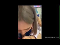 ดูหนังโป๊ฟรี ผลัดกันโม๊คควยเบริ์นหีก่อนจับเย็ดซอยหีไม่ยั้งคาชุดนักเรียนเย็ดสดลีลาอย่างเด็ด