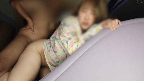 สาวเอเซียโดนเปิดซิงประตูหลังครั้งแรก คลิปโป๊ทางบ้าน เริ่มแรกเธอยัดกระดอเข้าไปเหมือนขี้จะเเตกจุกมากบอกเลยเจ็บตอนหลังแฟนกระเด้าแรงๆเริ่มรู้สึกถึงความเสียวและฟิน